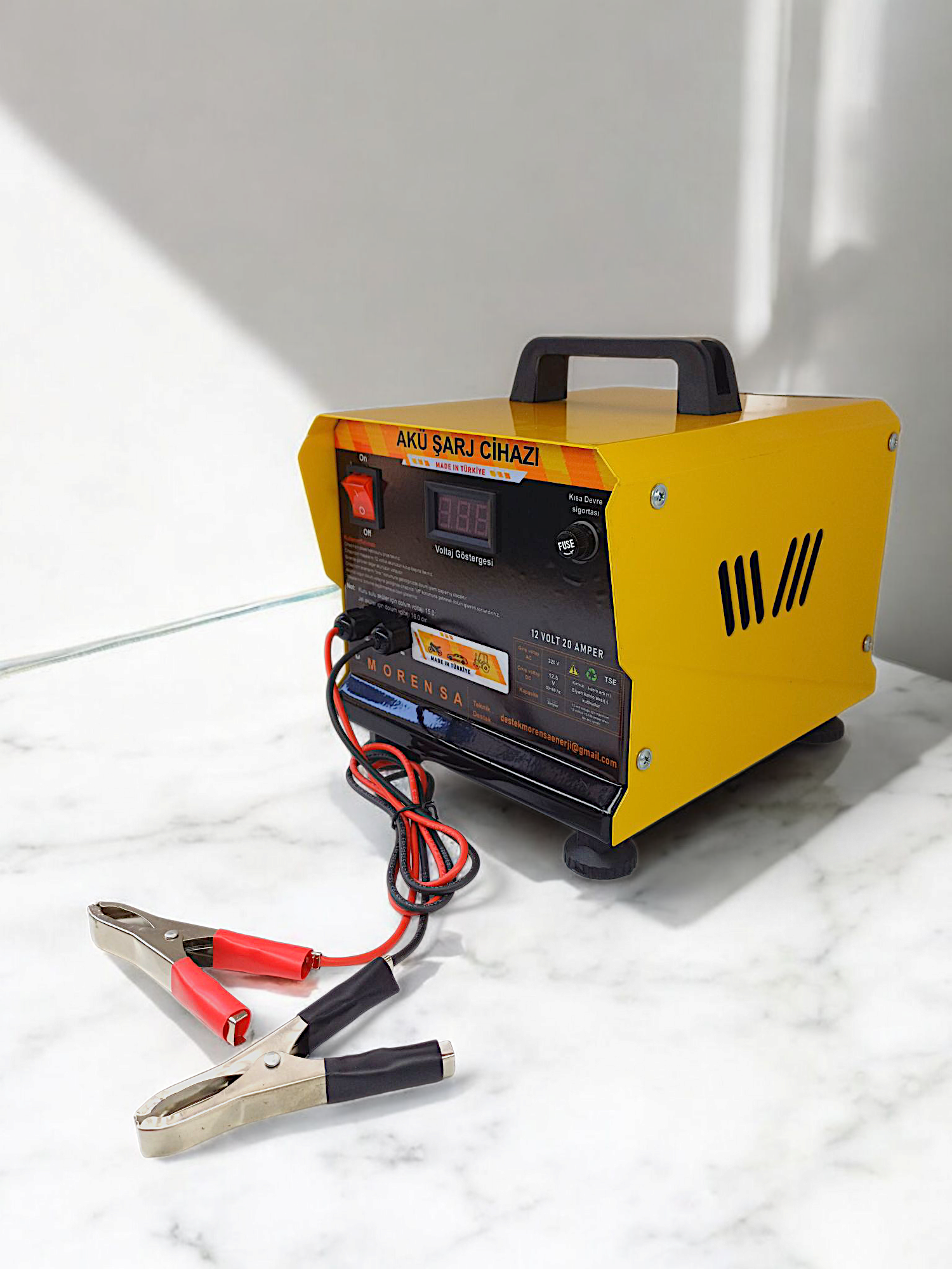 12 VOLT 20 AMPER 